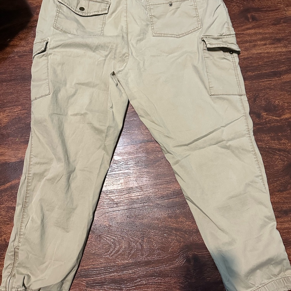 Men's Tan Cargo Pants